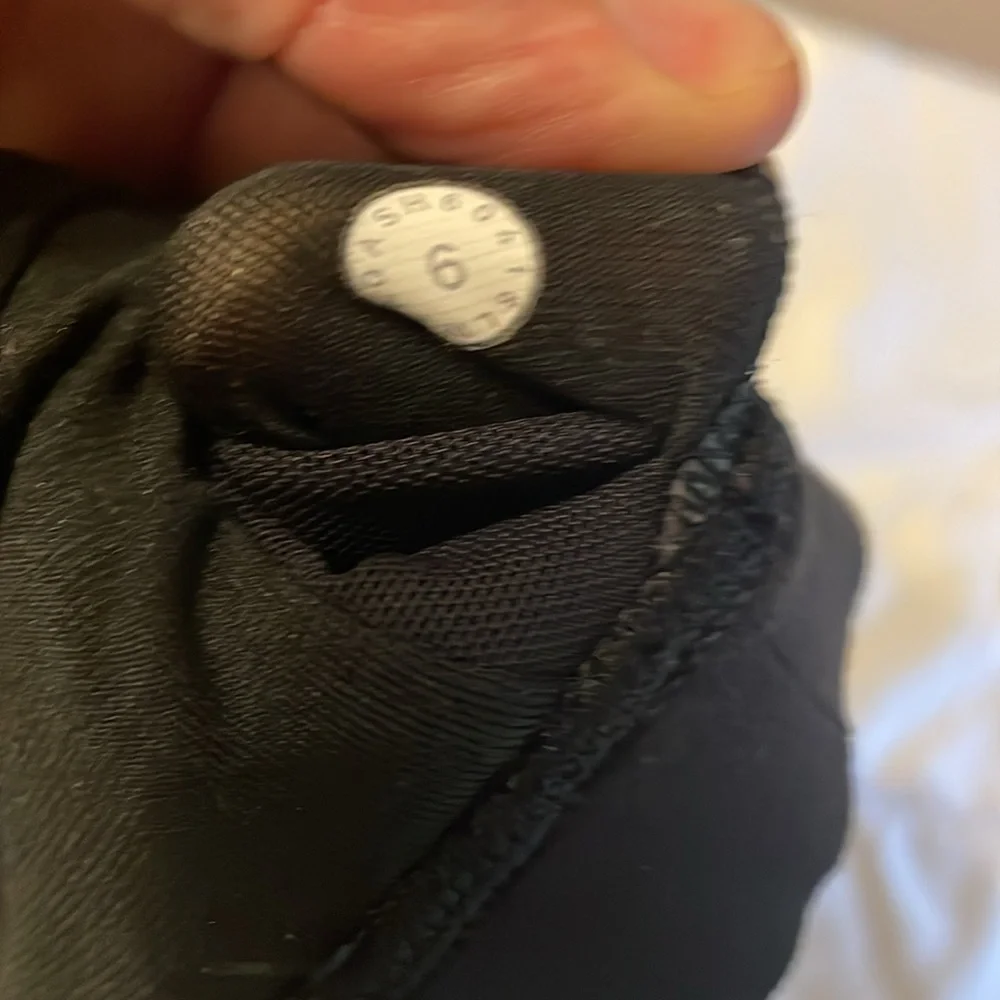 Lululemon flow Y sports bra - Picture 3 of 3